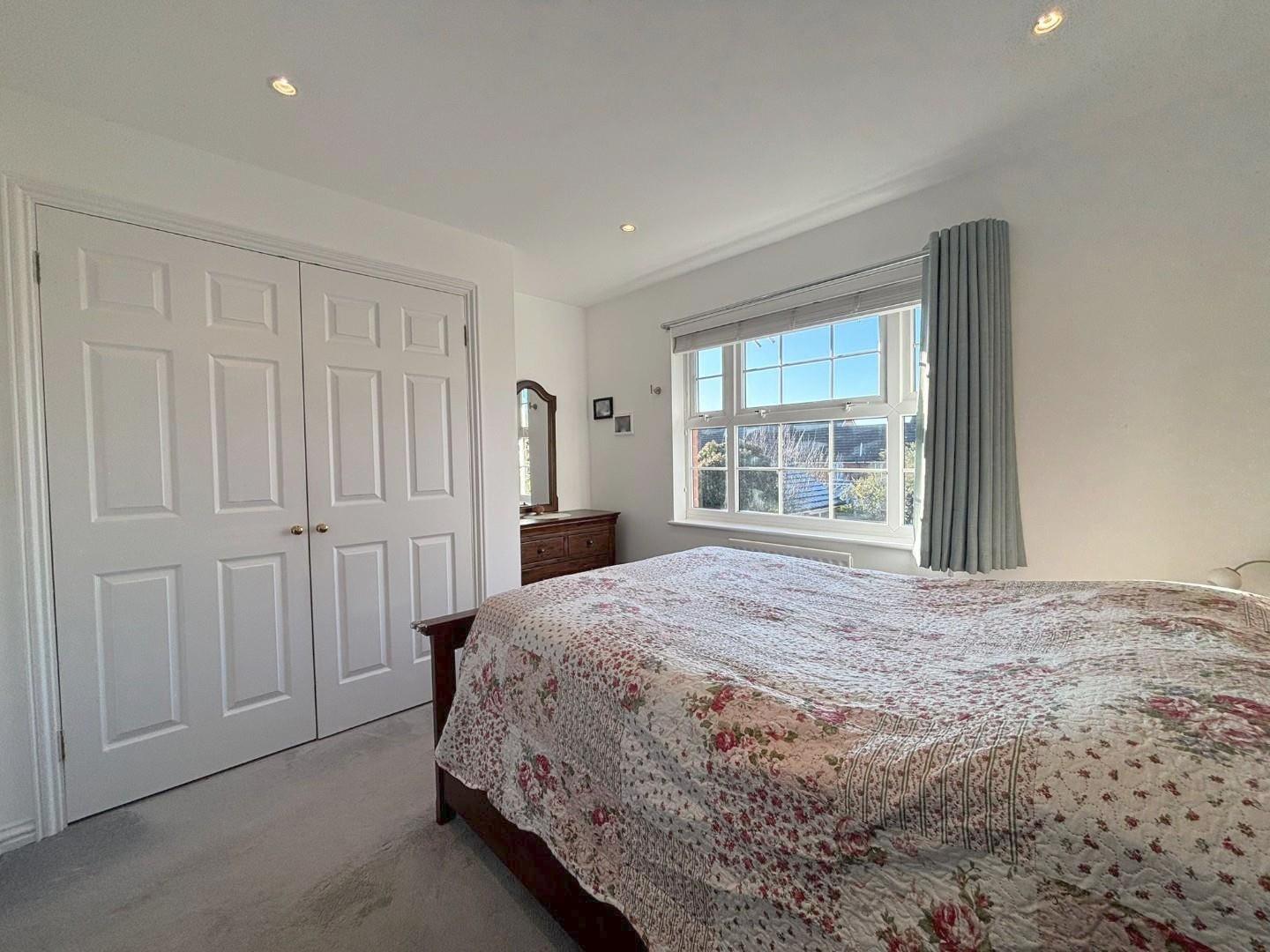 Bampton Drive, Mill Hill, NW7, London